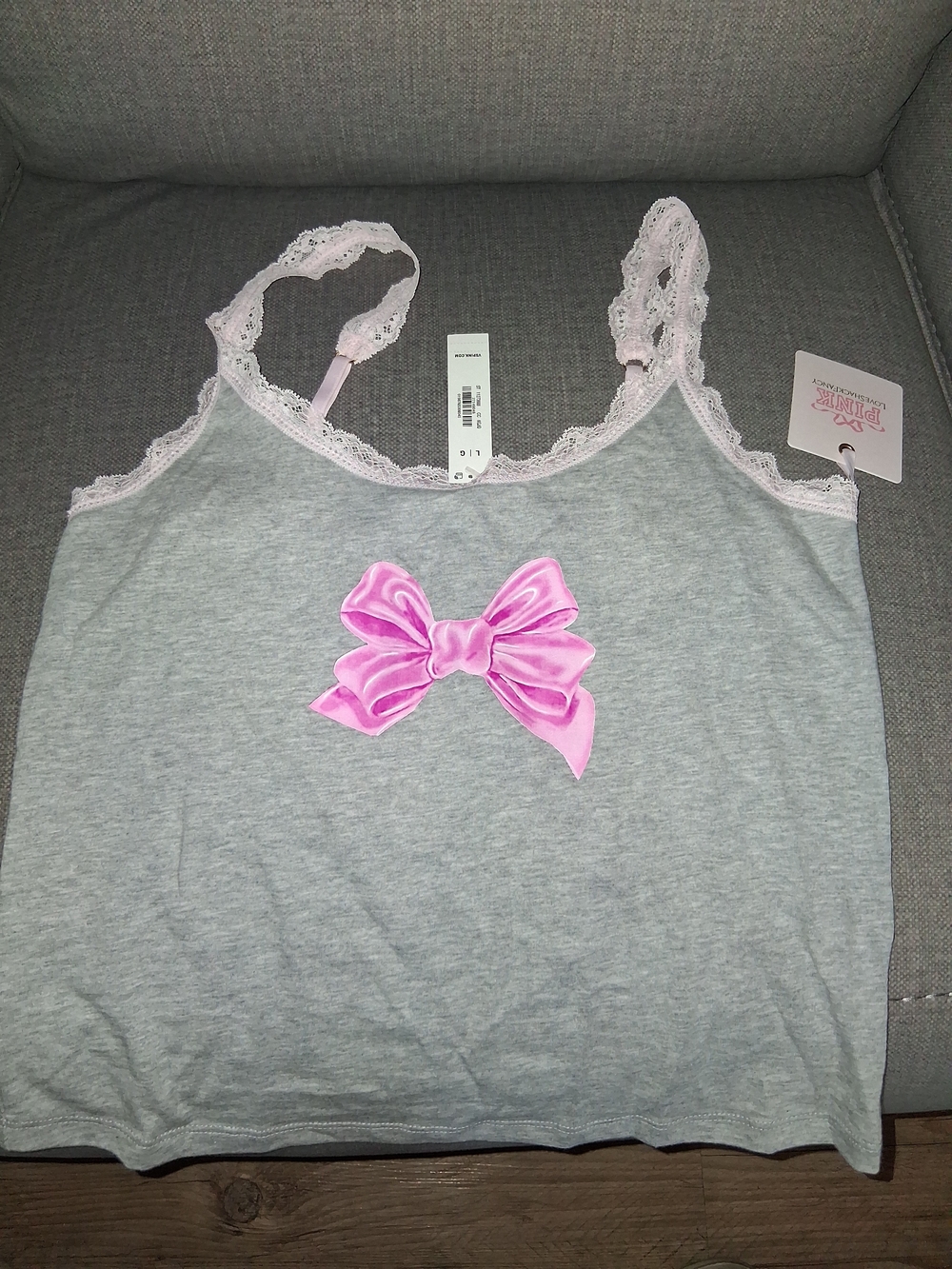 Source Unknown Gray Cami with Pink Lace Trim and Pink Bow